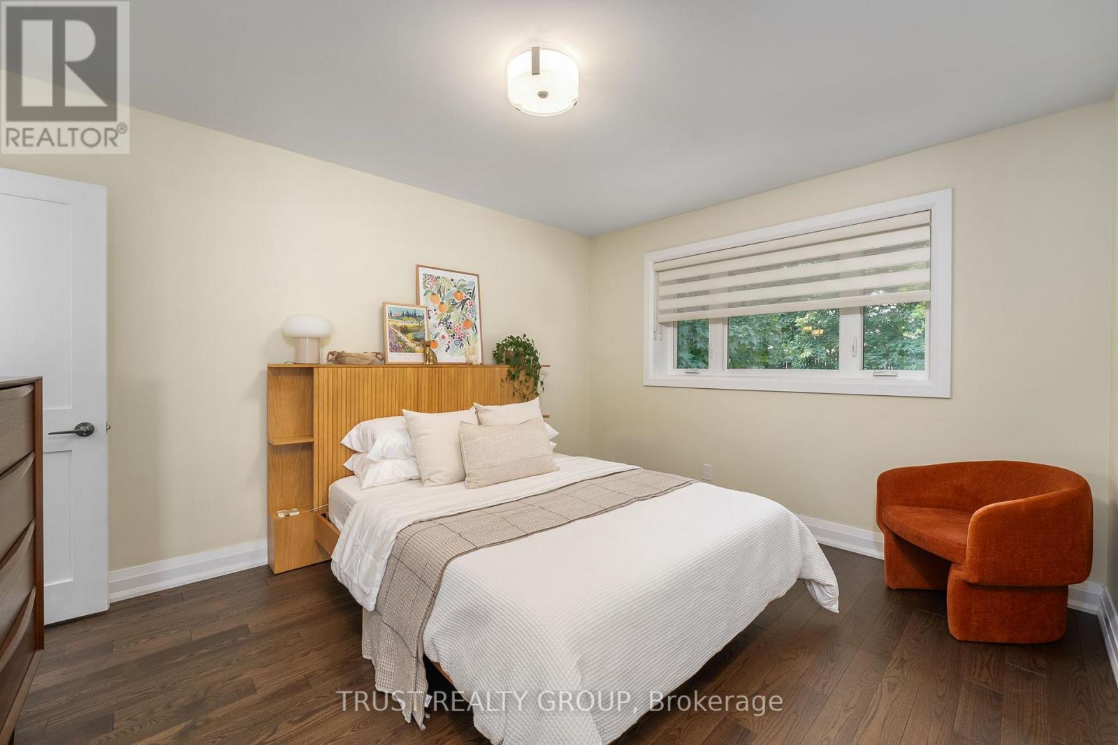 18 Deanecrest Road, Toronto, ON - Indoor Photo Showing Bedroom