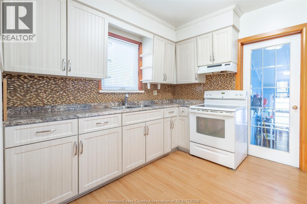 1166 Pierre, Windsor, ON - Indoor Photo Showing Kitchen With Double Sink