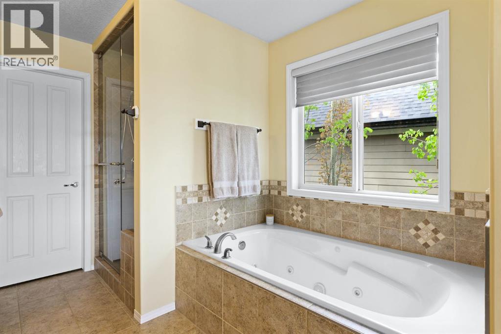 82 Auburn Sound Landing Se, Calgary, AB - Indoor Photo Showing Bathroom