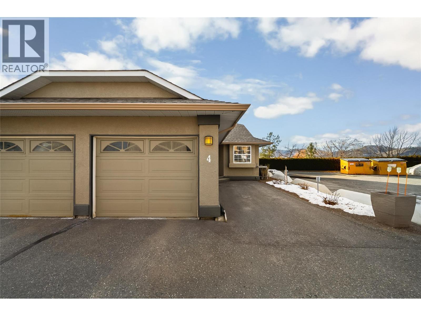 1750 Mckinley Court Unit# 4, Kamloops, BC - Outdoor