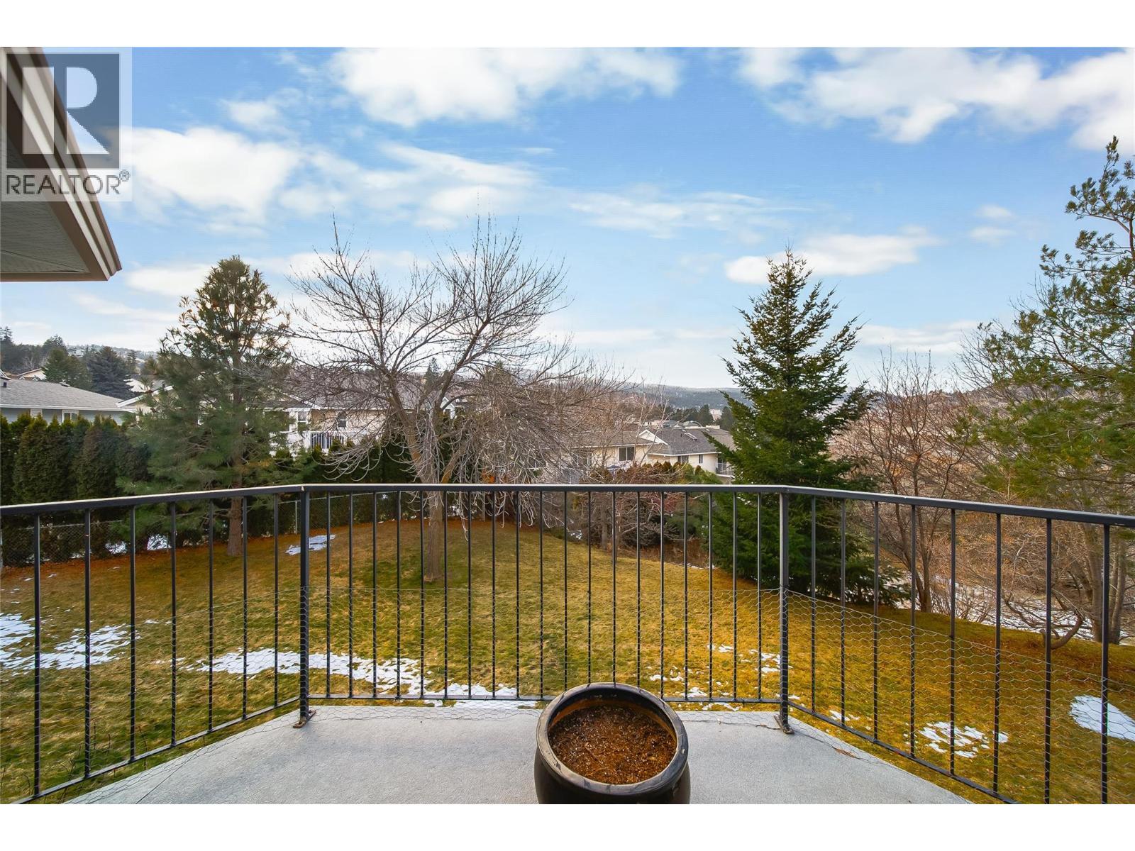 1750 Mckinley Court Unit# 4, Kamloops, BC - Outdoor With Balcony