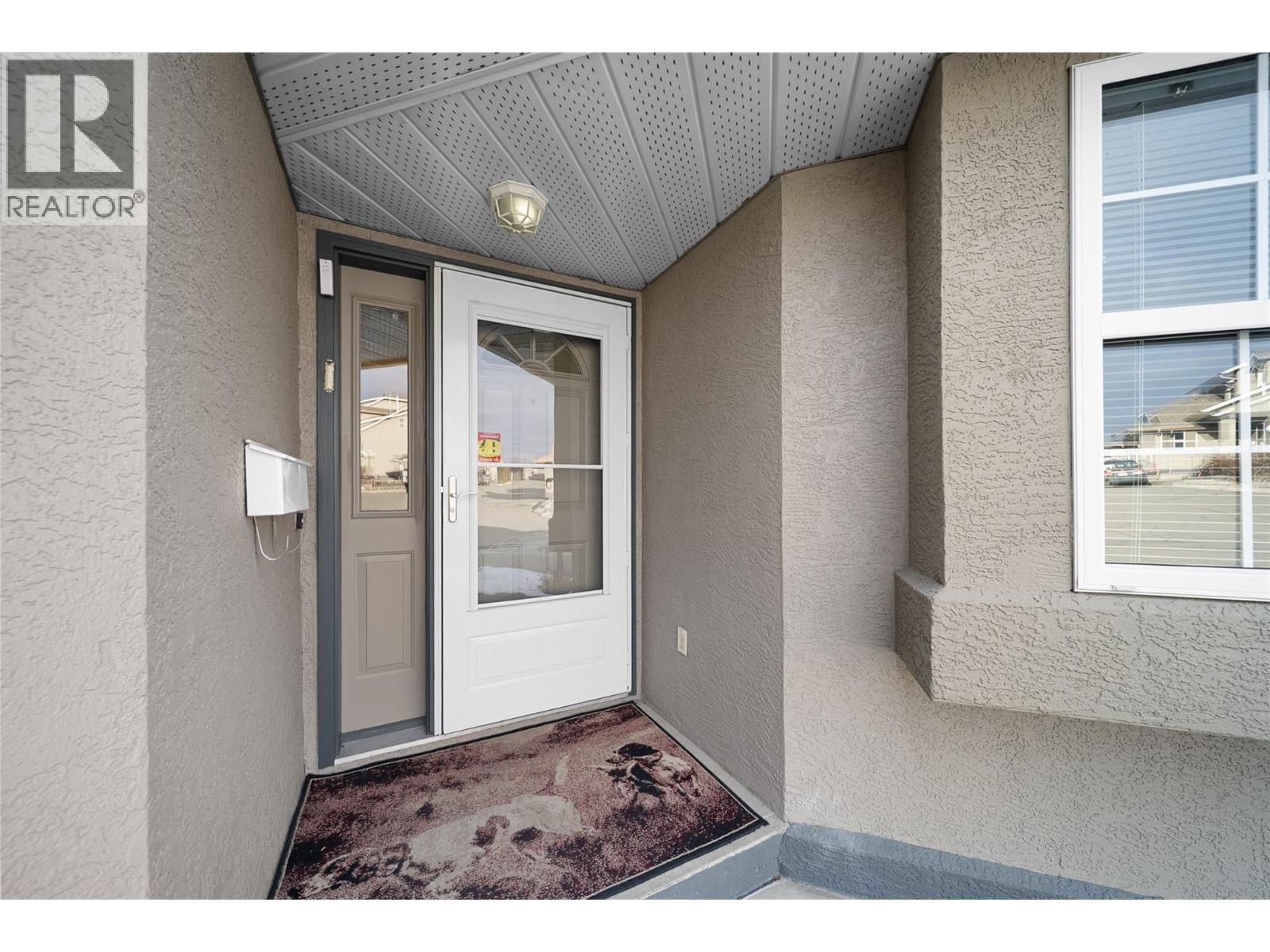 1750 Mckinley Court Unit# 4, Kamloops, BC - Outdoor With Exterior