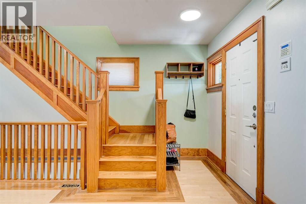 1512 33 Avenue Sw, Calgary, AB - Indoor Photo Showing Other Room