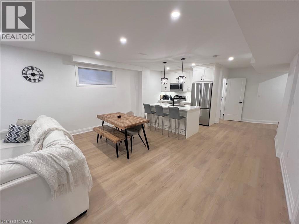 31 Colin Crescent, Hamilton, ON - Indoor