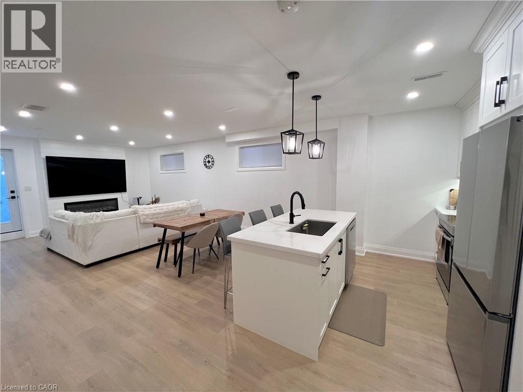 31 Colin Crescent, Hamilton, ON - Indoor