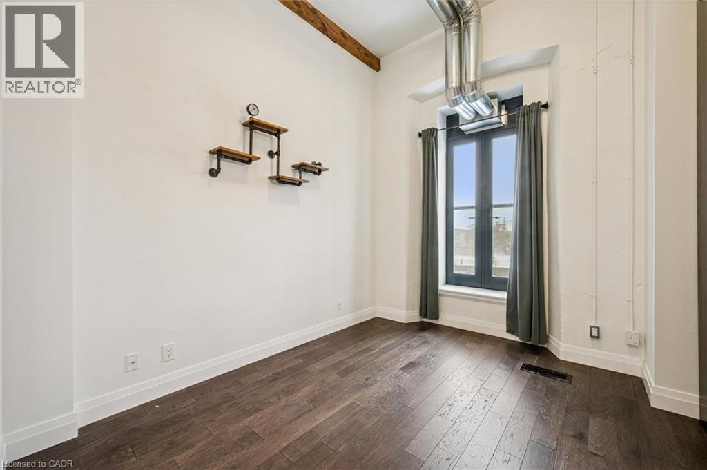 19 Guelph Avenue Unit# 106, Cambridge, ON - Indoor Photo Showing Other Room