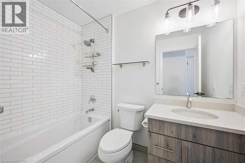 19 Guelph Avenue Unit# 106, Cambridge, ON - Indoor Photo Showing Bathroom