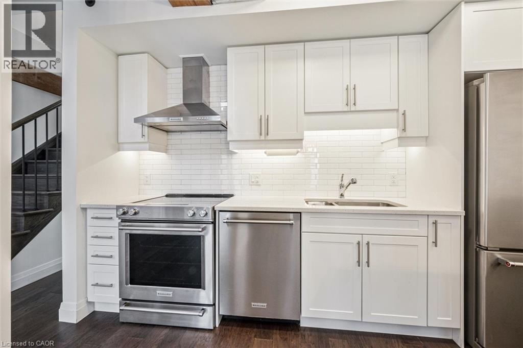 19 Guelph Avenue Unit# 106, Cambridge, ON - Indoor Photo Showing Kitchen With Double Sink With Upgraded Kitchen