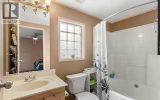 Ensuiite - 31, 99 Arbour Lake Road Nw, Calgary, AB