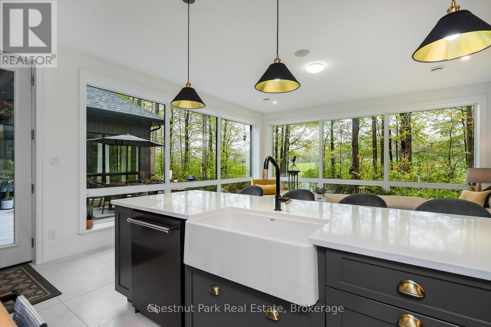 583724 Sideroad 60, Chatsworth, ON - Indoor