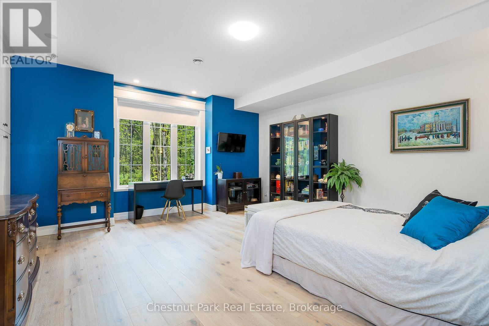 583724 Sideroad 60, Chatsworth, ON - Indoor Photo Showing Bedroom
