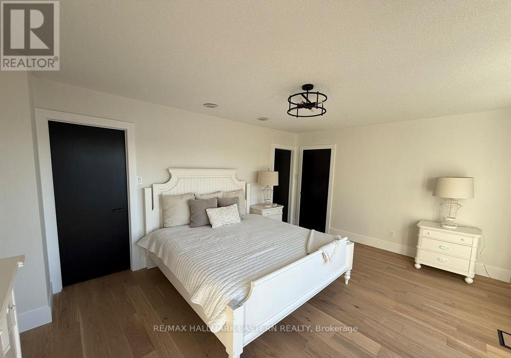 326 Indian Point Road, Kawartha Lakes (Bexley), ON - Indoor Photo Showing Bedroom