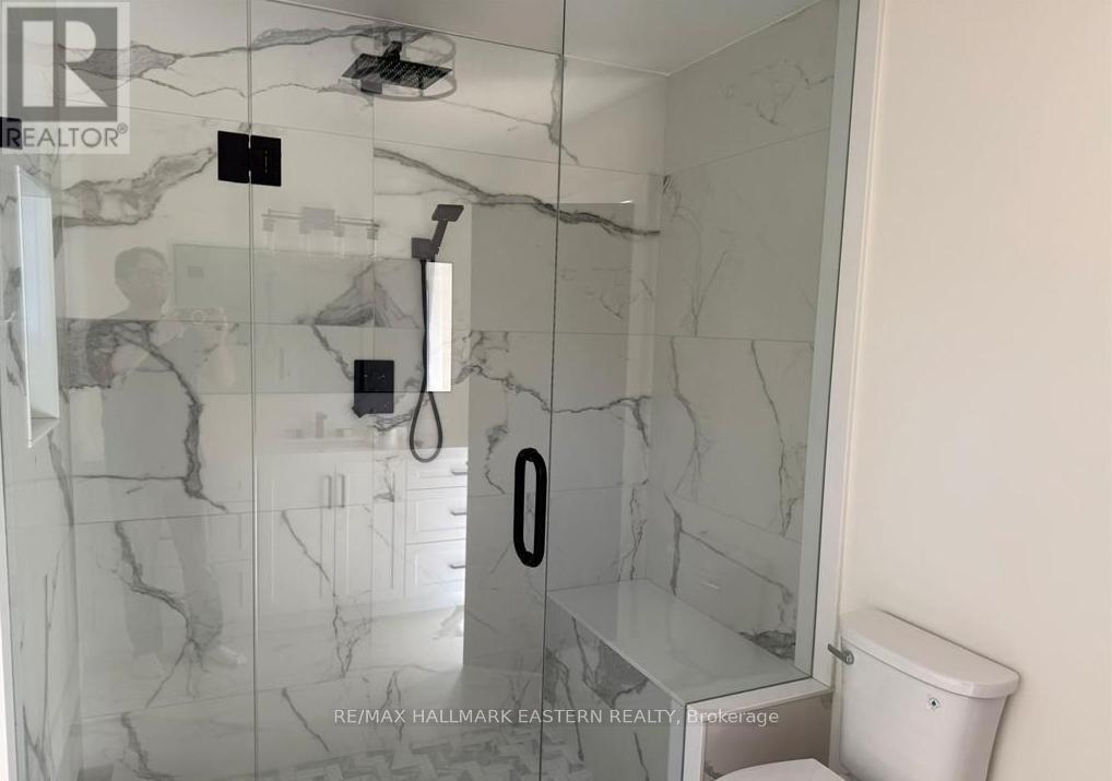 326 Indian Point Road, Kawartha Lakes (Bexley), ON - Indoor Photo Showing Bathroom