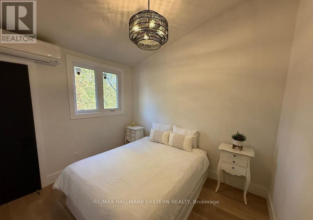 326 Indian Point Road, Kawartha Lakes (Bexley), ON - Indoor Photo Showing Bedroom
