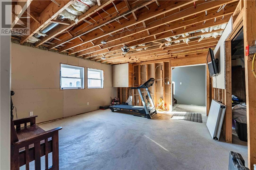 1168 West Bay, Capreol, ON - Indoor