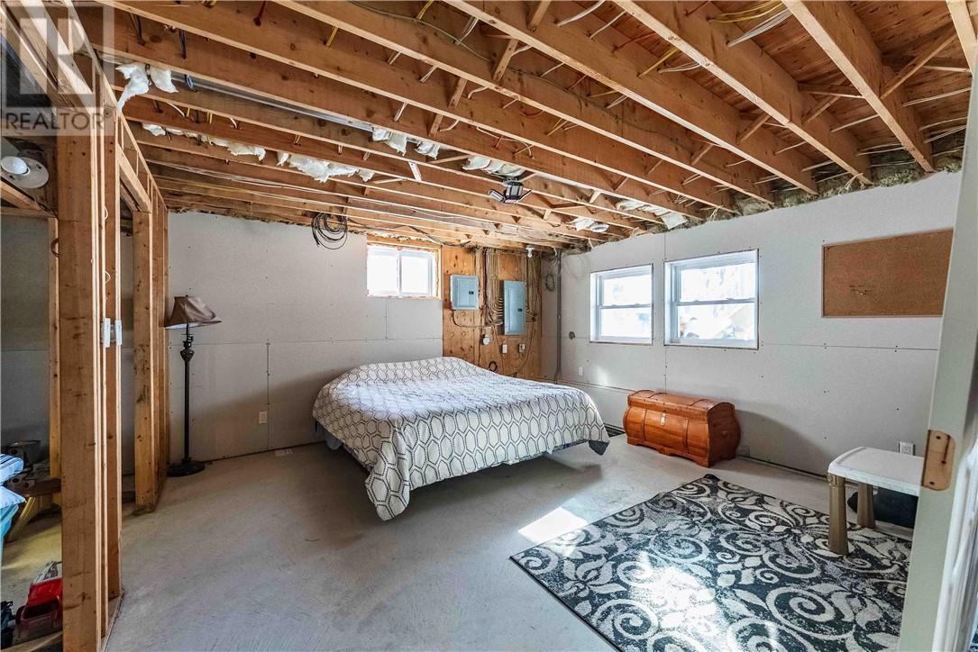 1168 West Bay, Capreol, ON - Indoor