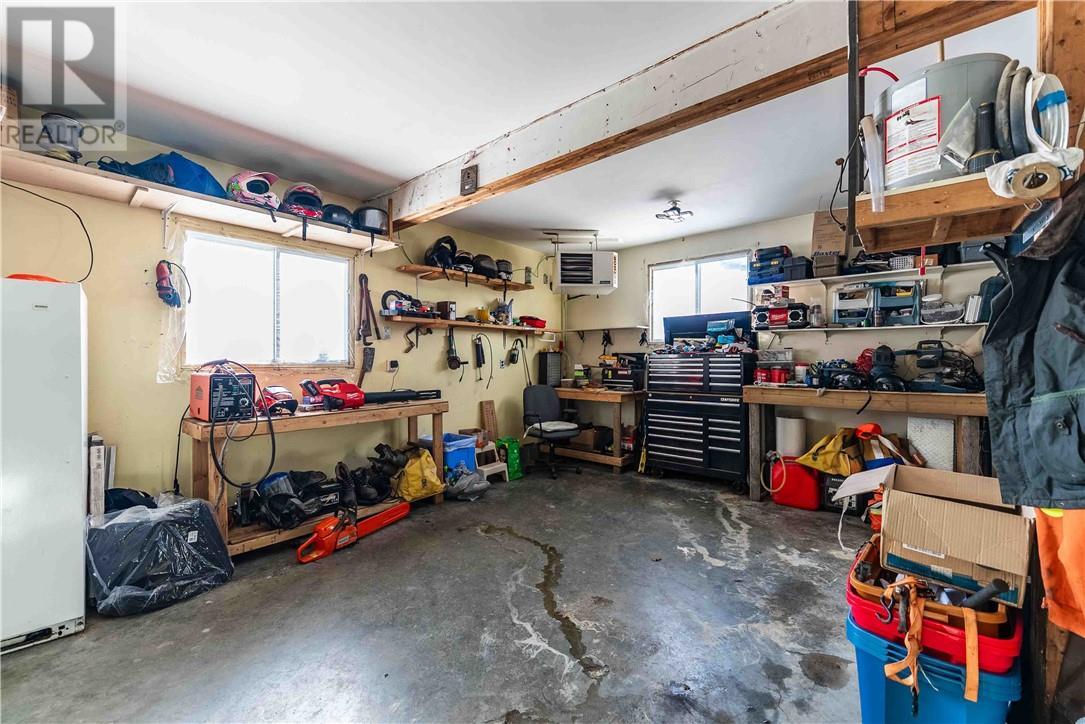 1168 West Bay, Capreol, ON - Indoor Photo Showing Garage