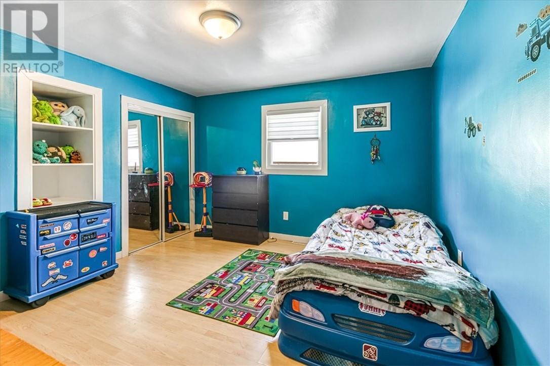 154 Charette Avenue, Chelmsford, ON - Indoor Photo Showing Bedroom
