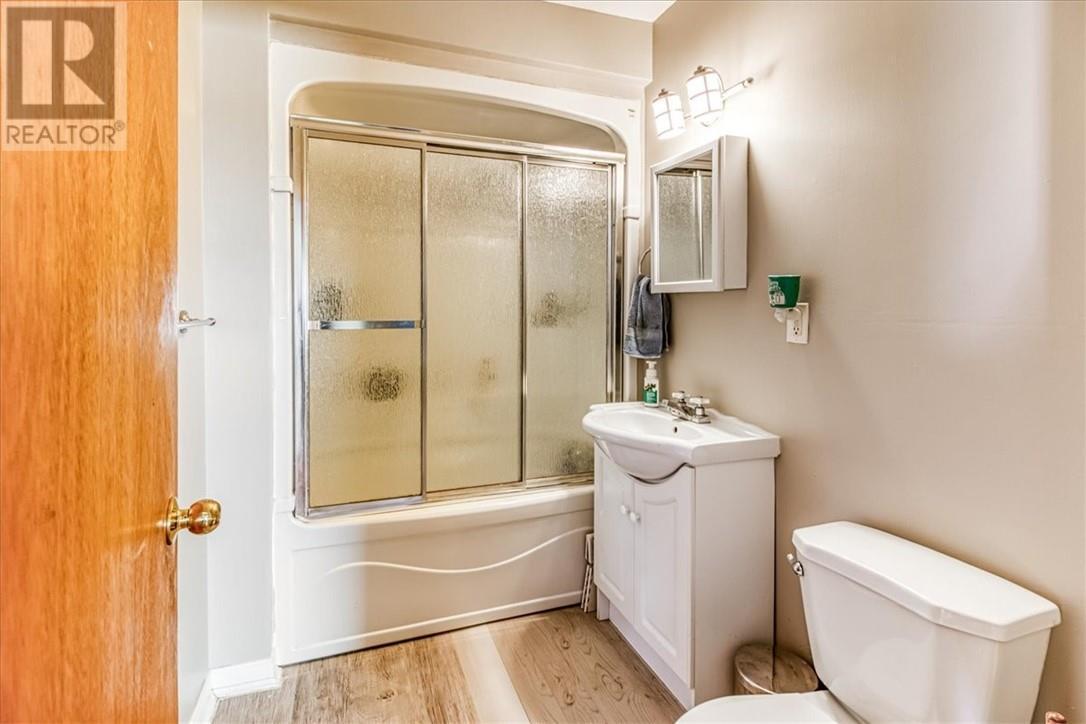 154 Charette Avenue, Chelmsford, ON - Indoor Photo Showing Bathroom