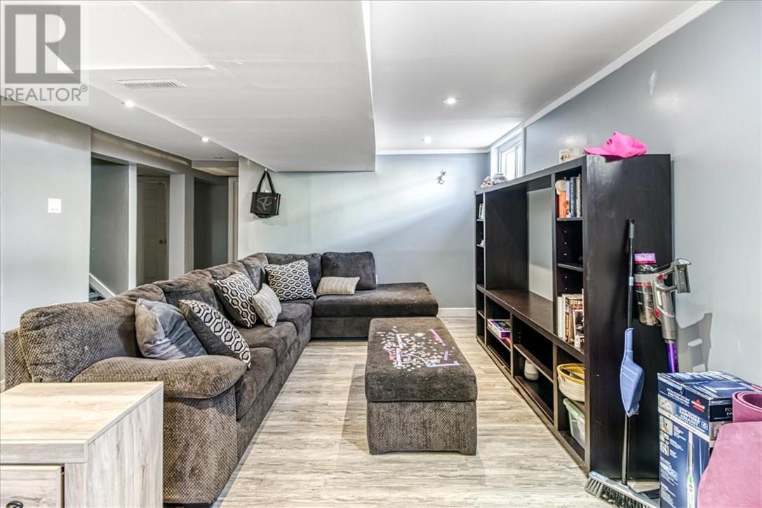 154 Charette Avenue, Chelmsford, ON - Indoor