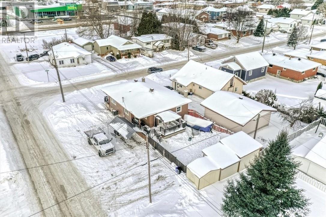 154 Charette Avenue, Chelmsford, ON - Outdoor With Deck Patio Veranda