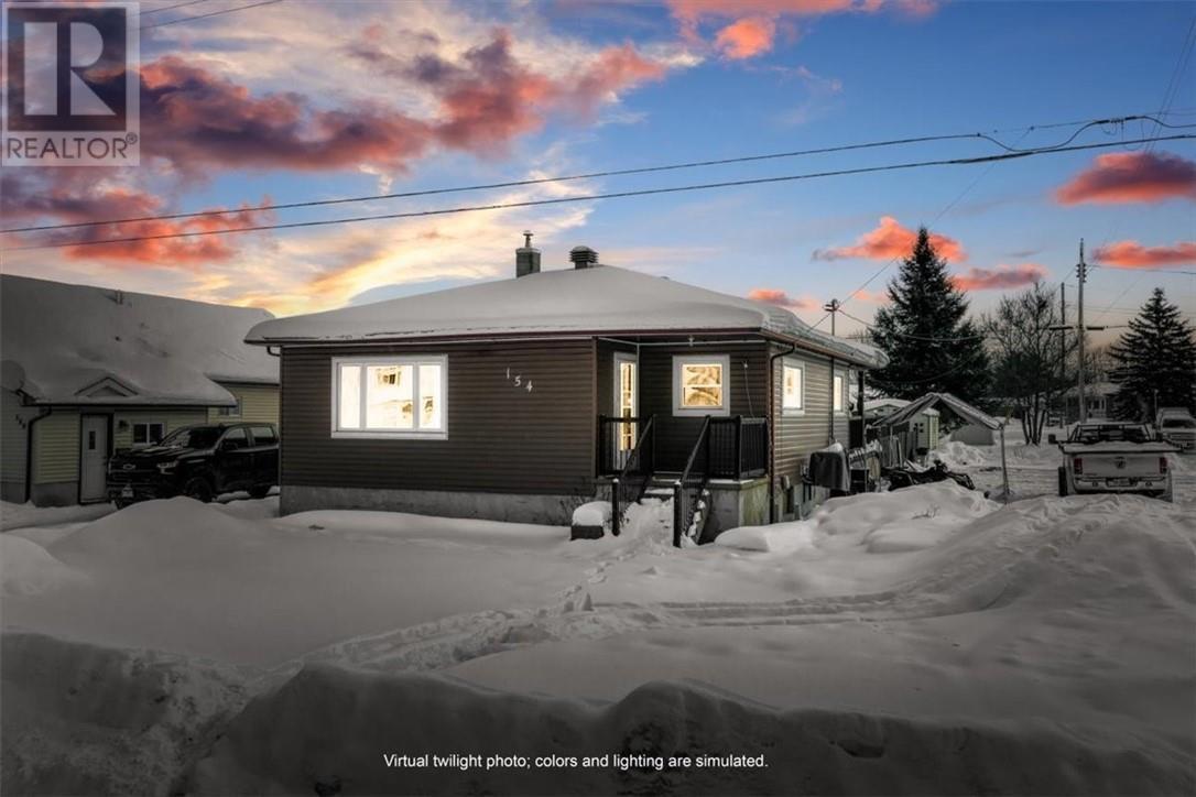 154 Charette Avenue, Chelmsford, ON - Outdoor