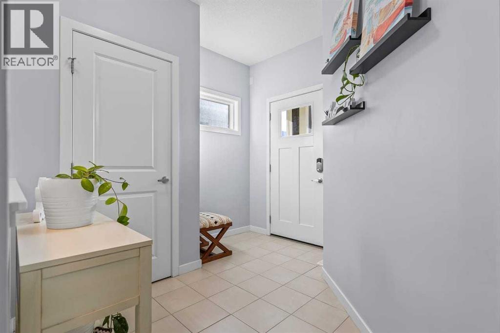 184 Masters Rise Se, Calgary, AB - Indoor Photo Showing Other Room