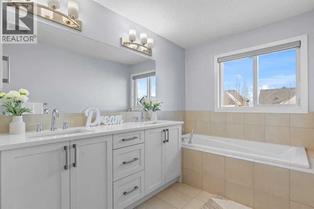 184 Masters Rise Se, Calgary, AB - Indoor Photo Showing Bathroom