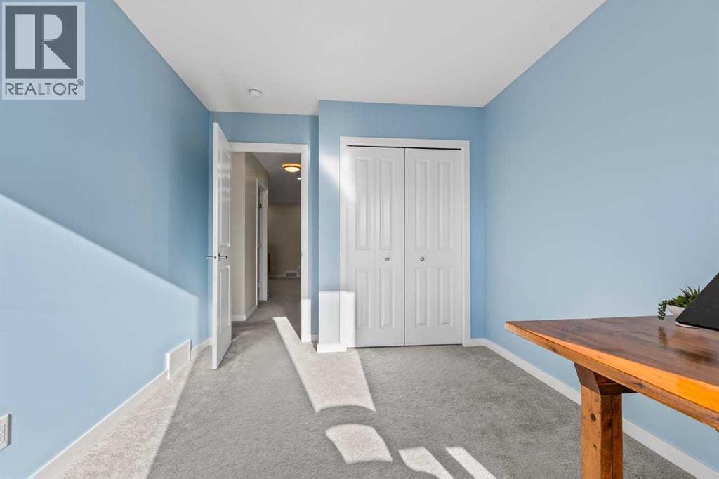 184 Masters Rise Se, Calgary, AB - Indoor