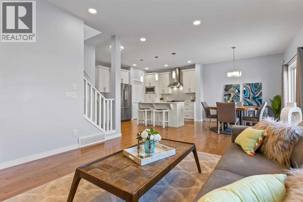 184 Masters Rise Se, Calgary, AB - Indoor Photo Showing Living Room