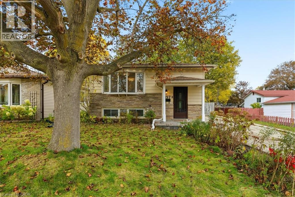 157 Pinedale Drive, Kitchener, ON - Outdoor