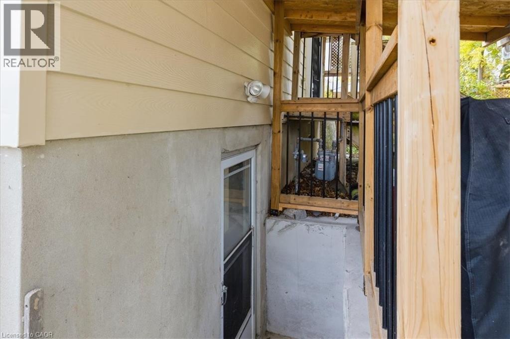 157 Pinedale Drive, Kitchener, ON - Outdoor With Exterior