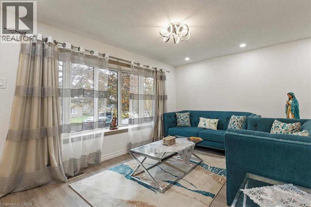 157 Pinedale Drive, Kitchener, ON - Indoor