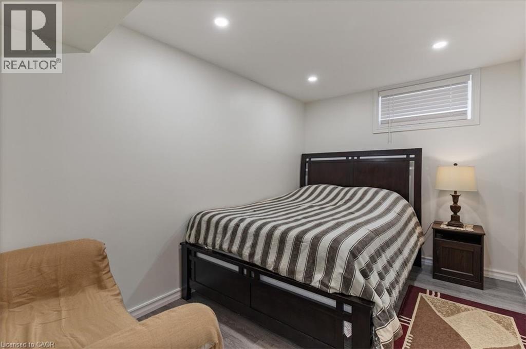 157 Pinedale Drive, Kitchener, ON - Indoor Photo Showing Bedroom