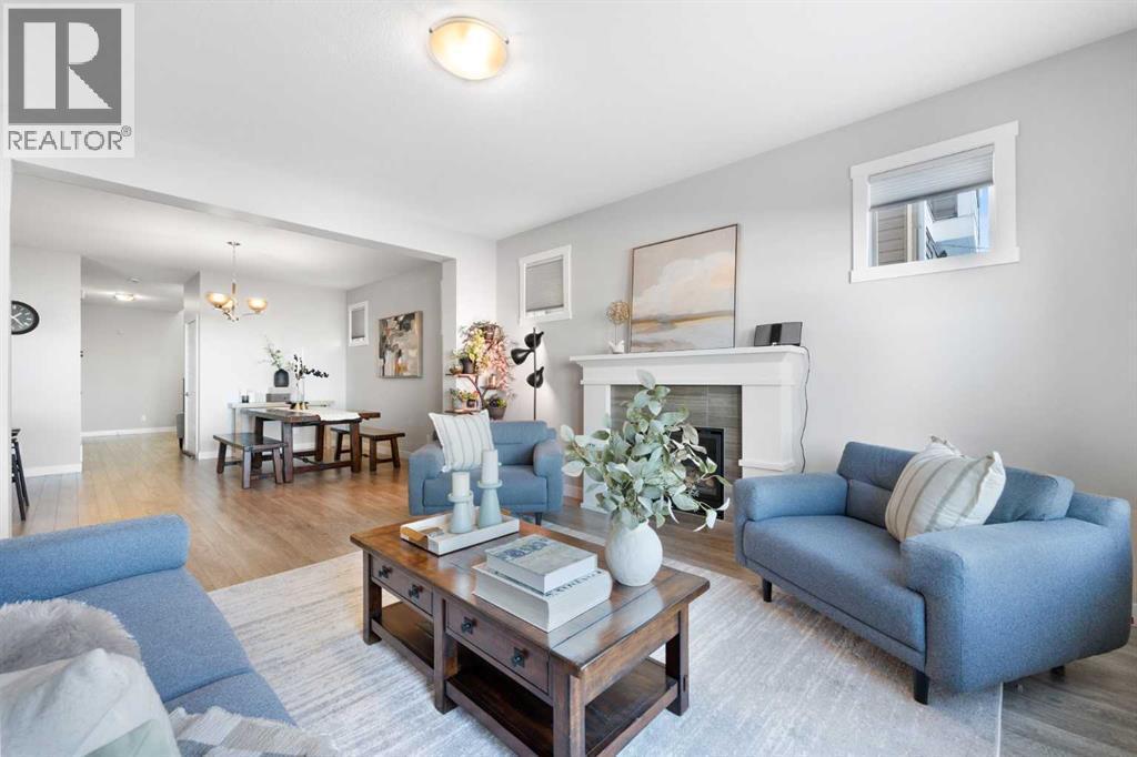153 Williamstown Park Nw, Airdrie, AB - Indoor Photo Showing Living Room