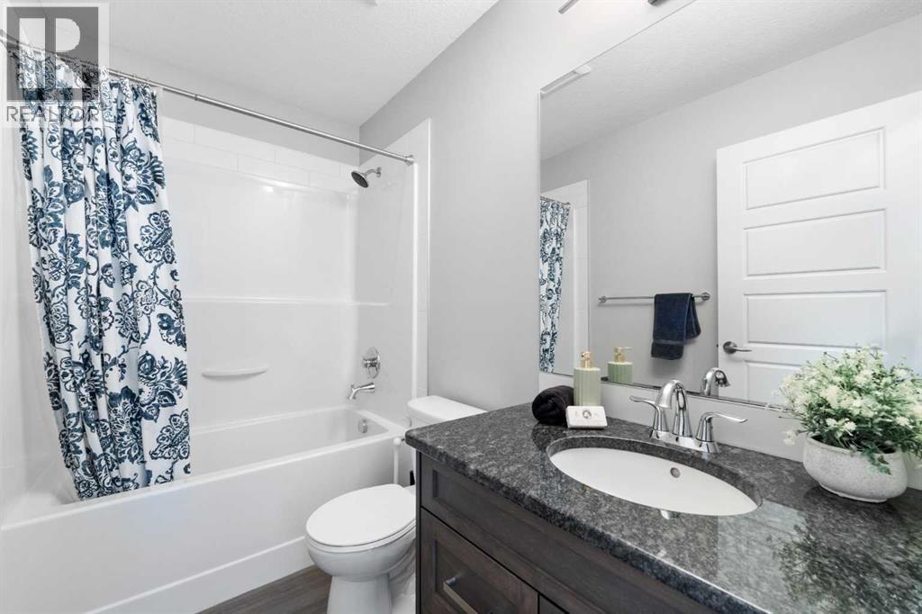 153 Williamstown Park Nw, Airdrie, AB - Indoor Photo Showing Bathroom