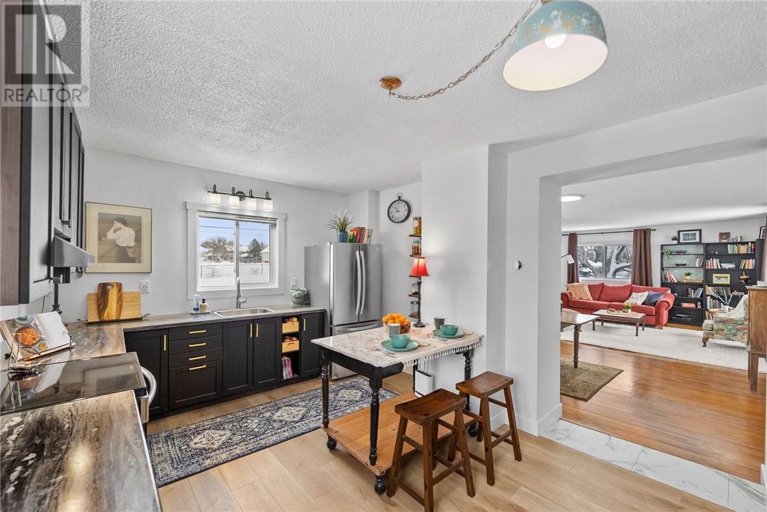 10 Diorite Street, Copper Cliff, ON - Indoor