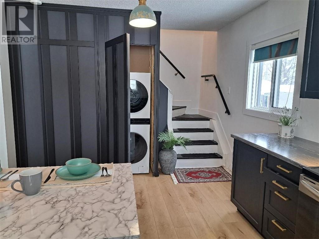 10 Diorite Street, Copper Cliff, ON - Indoor