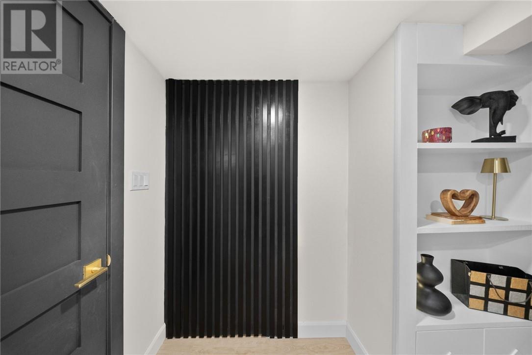 10 Diorite Street, Copper Cliff, ON - Indoor