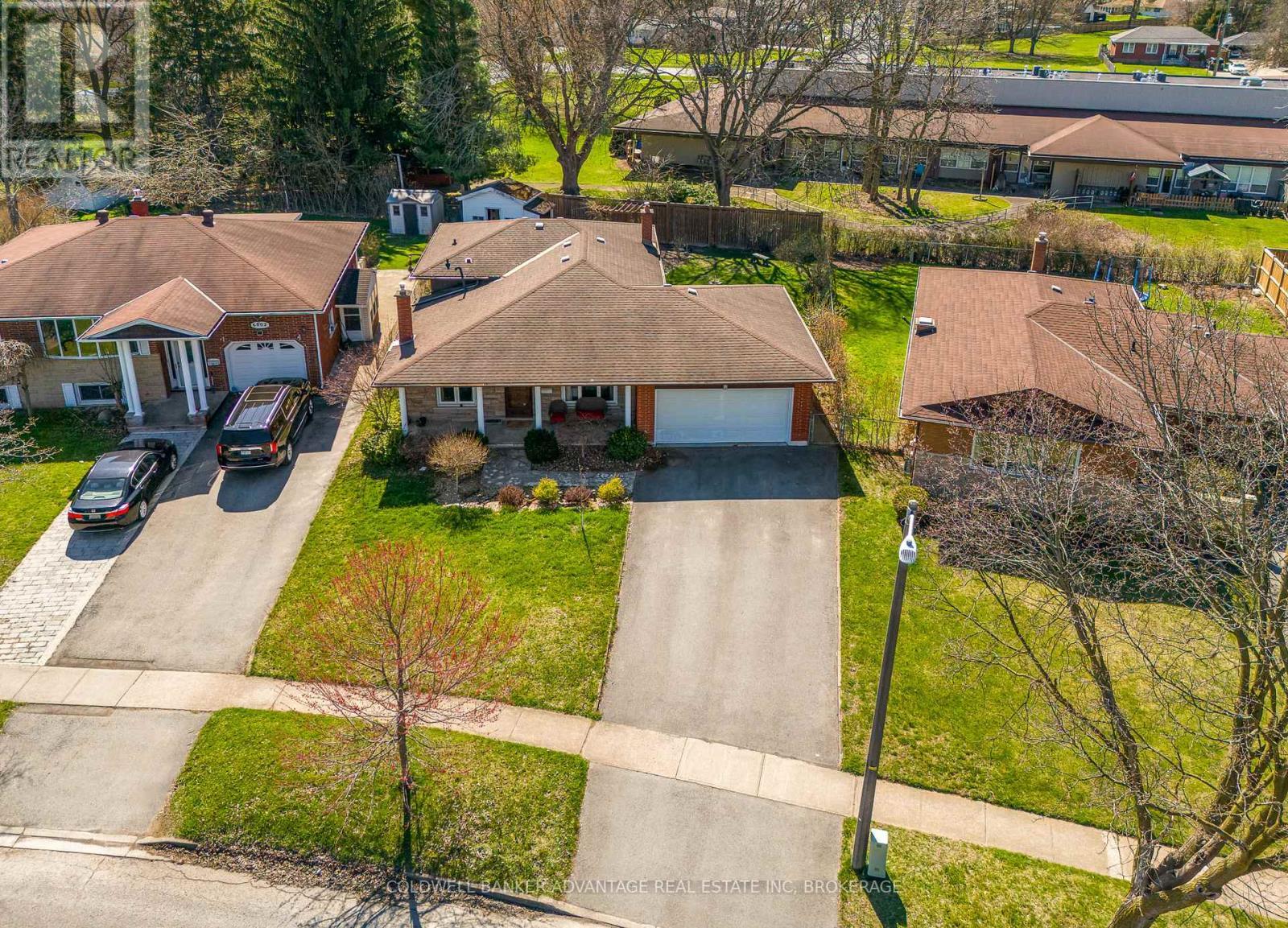 6808 Corwin Crescent, Niagara Falls (Dorchester), ON - Outdoor