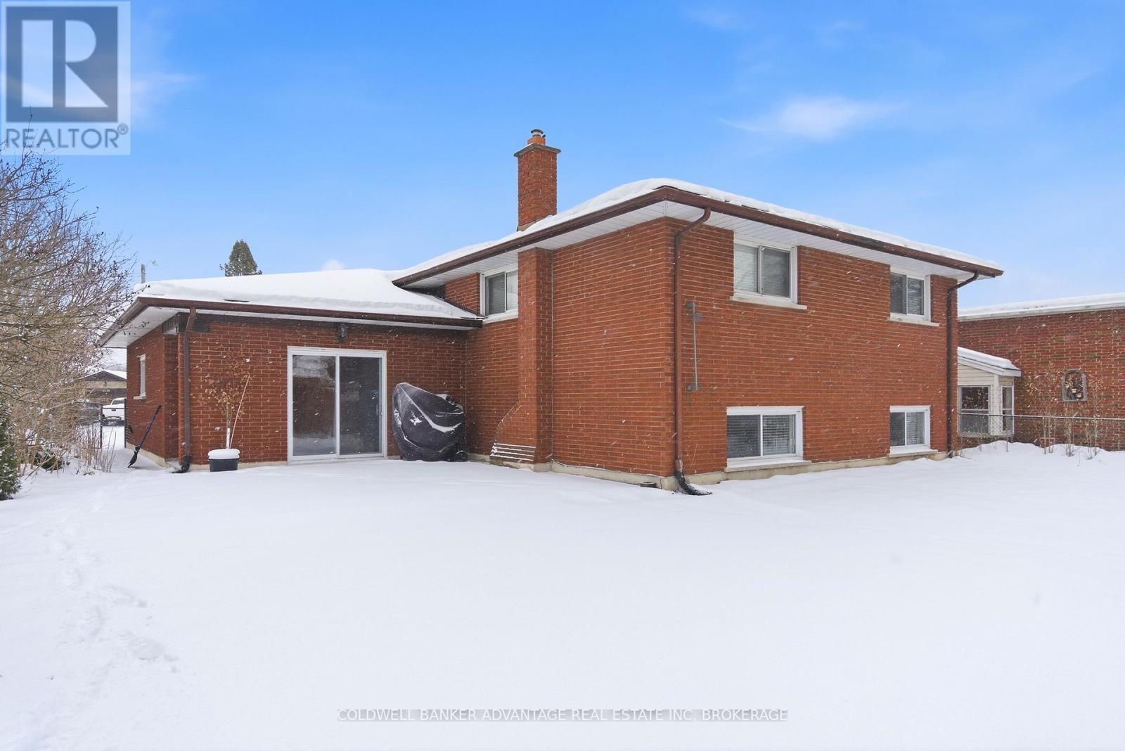 6808 Corwin Crescent, Niagara Falls (Dorchester), ON - With Exterior
