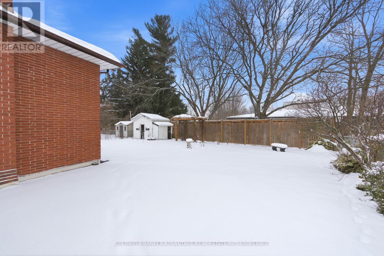6808 Corwin Crescent, Niagara Falls (Dorchester), ON - Outdoor