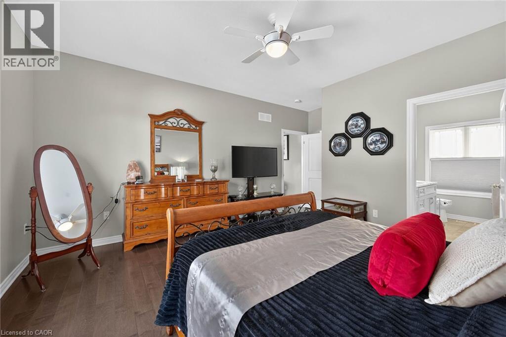 49 Postma Drive, Dunnville, ON - Indoor Photo Showing Bedroom