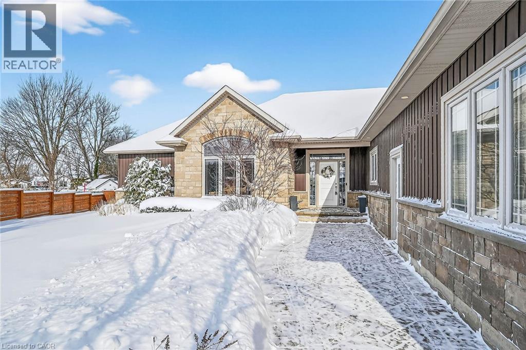 49 Postma Drive, Dunnville, ON - Outdoor