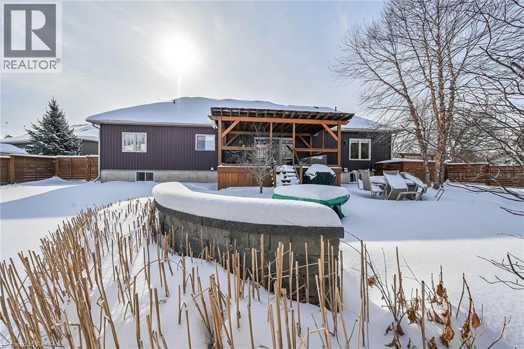 49 Postma Drive, Dunnville, ON - Outdoor