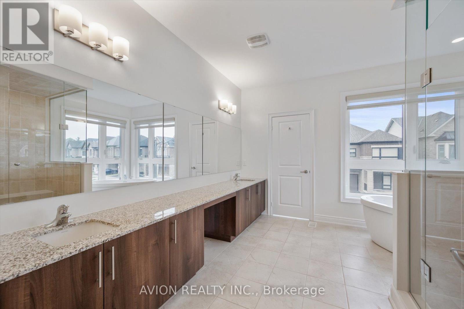 2417 Edward Leaver Trail, Oakville, ON - Indoor Photo Showing Other Room