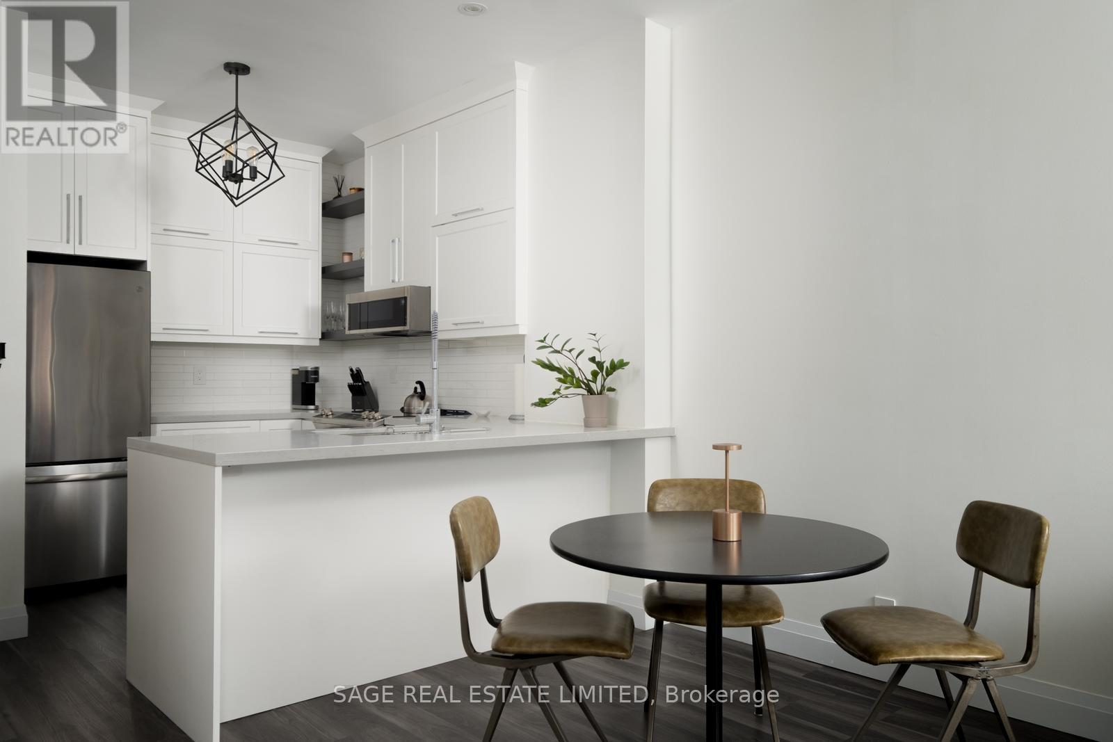 603 - 36 Charlotte Street, Toronto, ON - Indoor