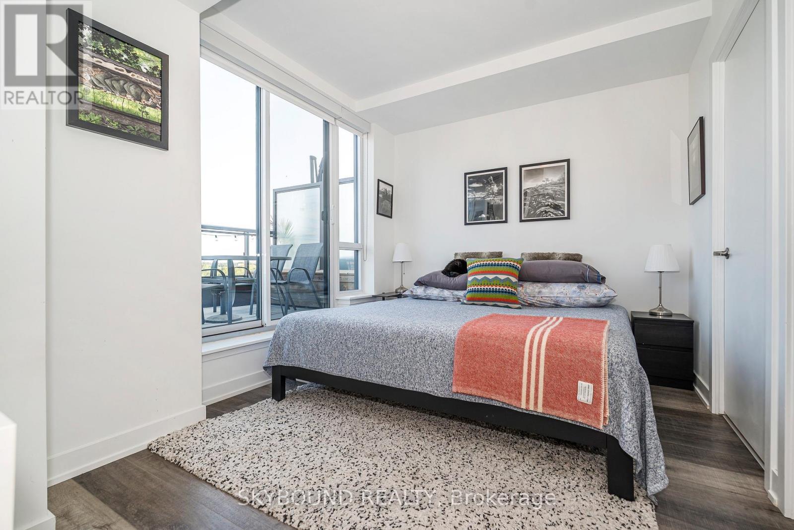 # 805 - 630 Greenwood Avenue, Toronto, ON - Indoor Photo Showing Bedroom