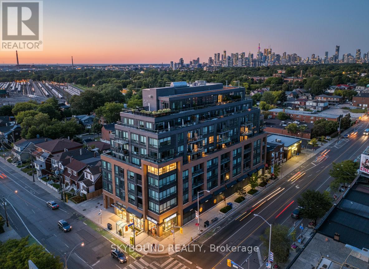 # 805 - 630 Greenwood Avenue, Toronto, ON - Outdoor With View