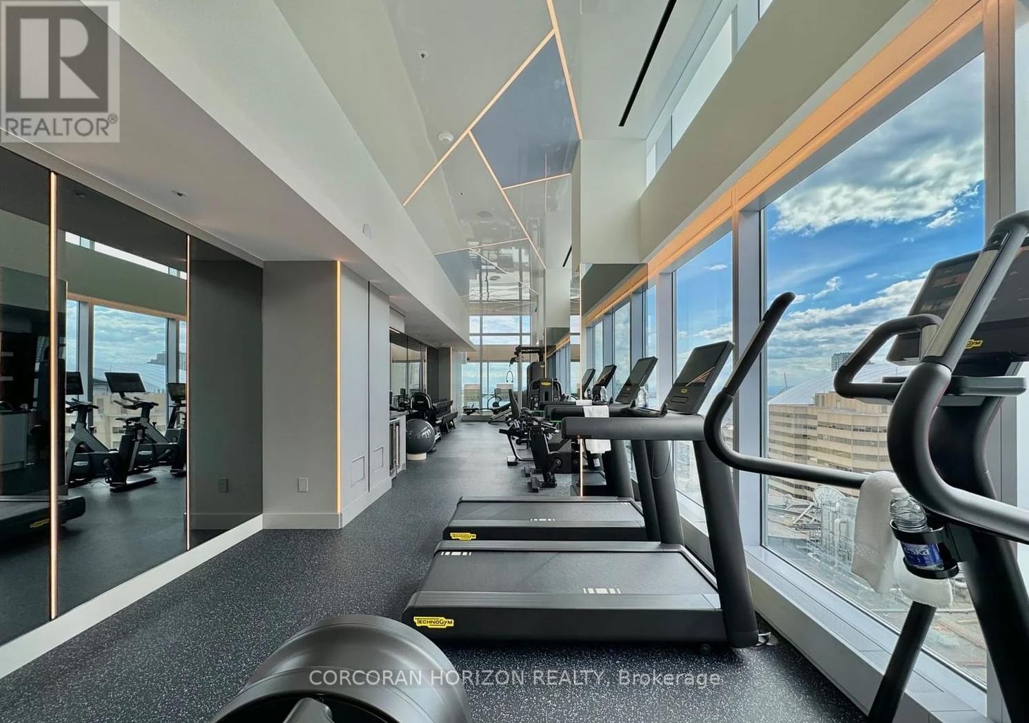 2403 - 183 Wellington Street W, Toronto, ON - Indoor Photo Showing Gym Room
